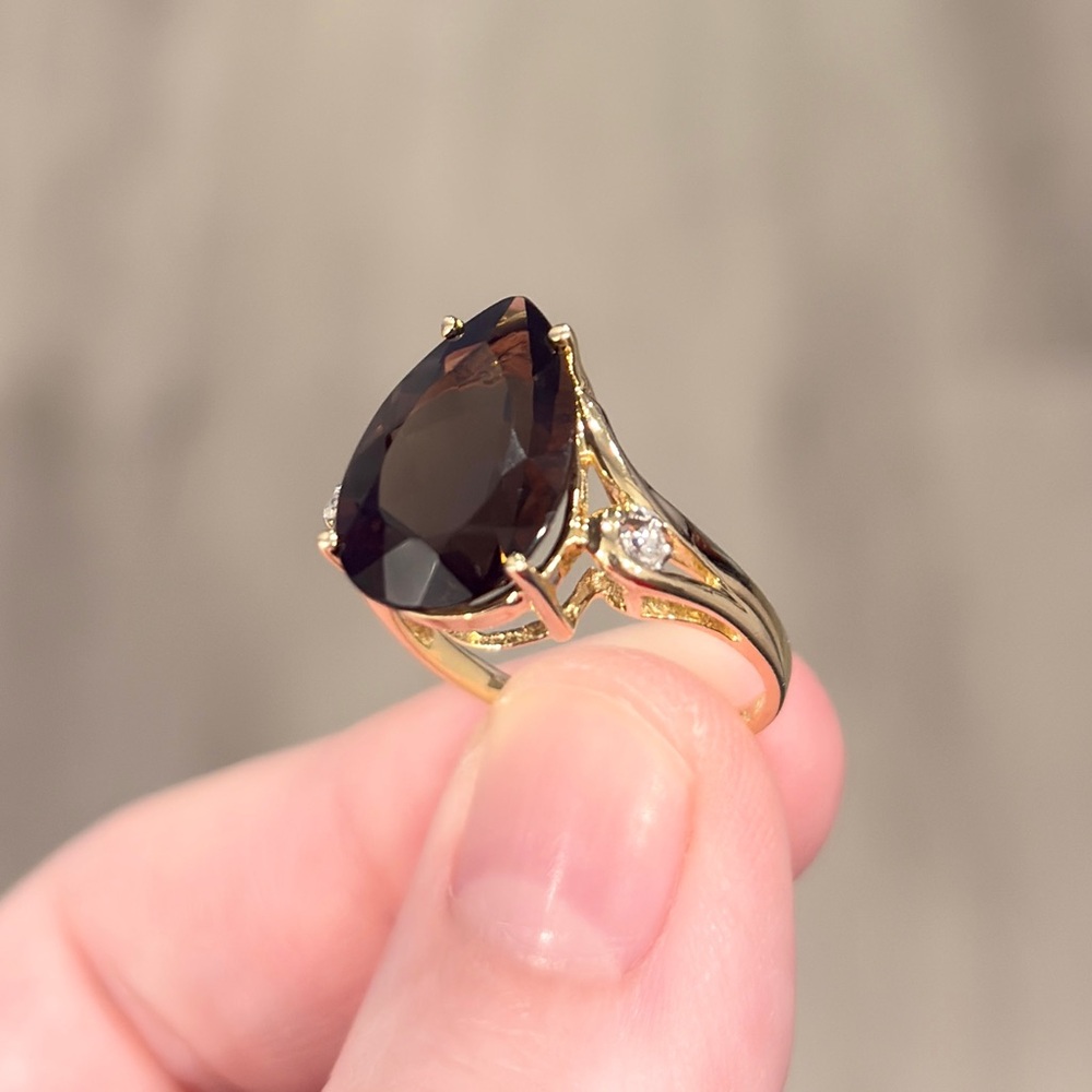 Vintage Pear Cut Smoky Quartz Ring: 14K Yellow Gold Filigree, Diamond, Size 7.5 - Picture 5 of 11